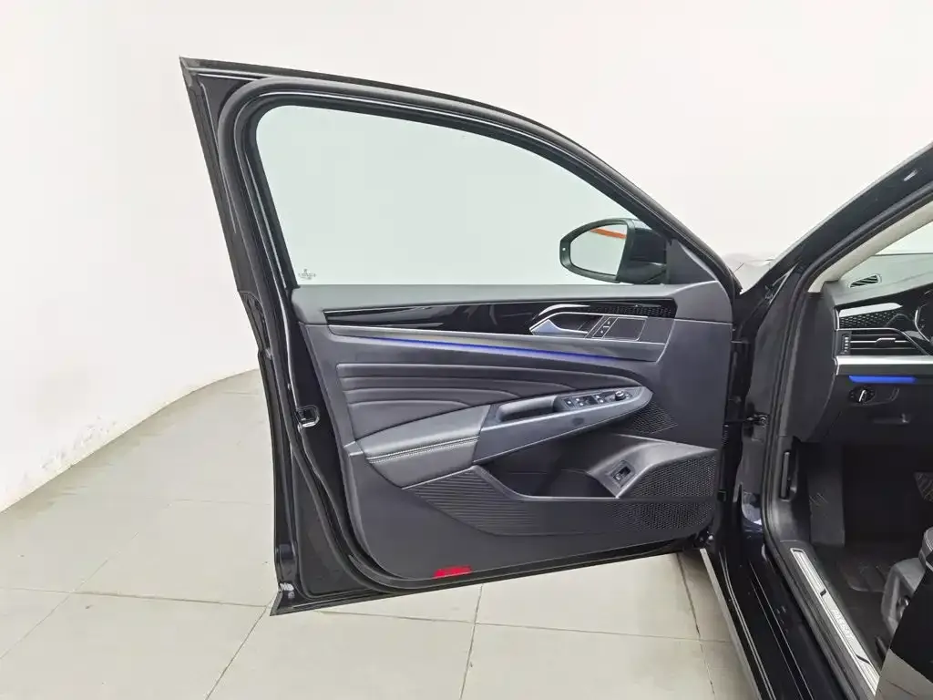 Volkswagen Passat — фото 9