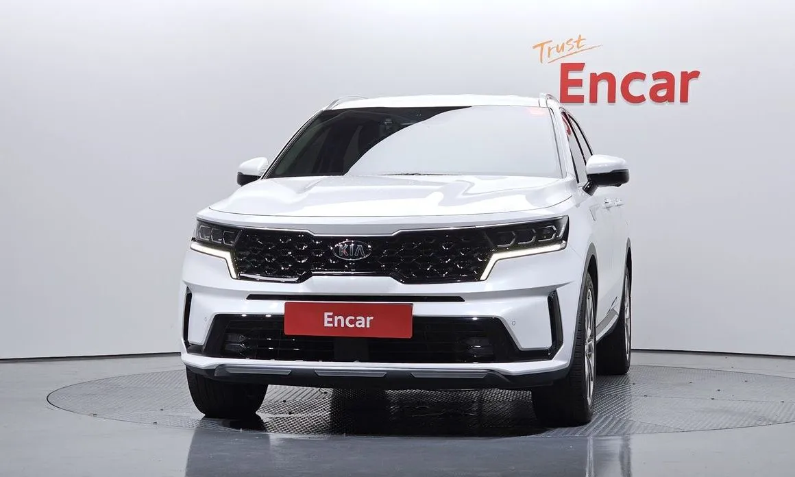 Kia Sorento — фото 7