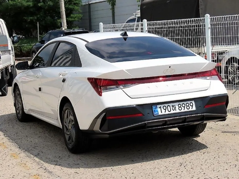 Hyundai AVANTE — фото 9