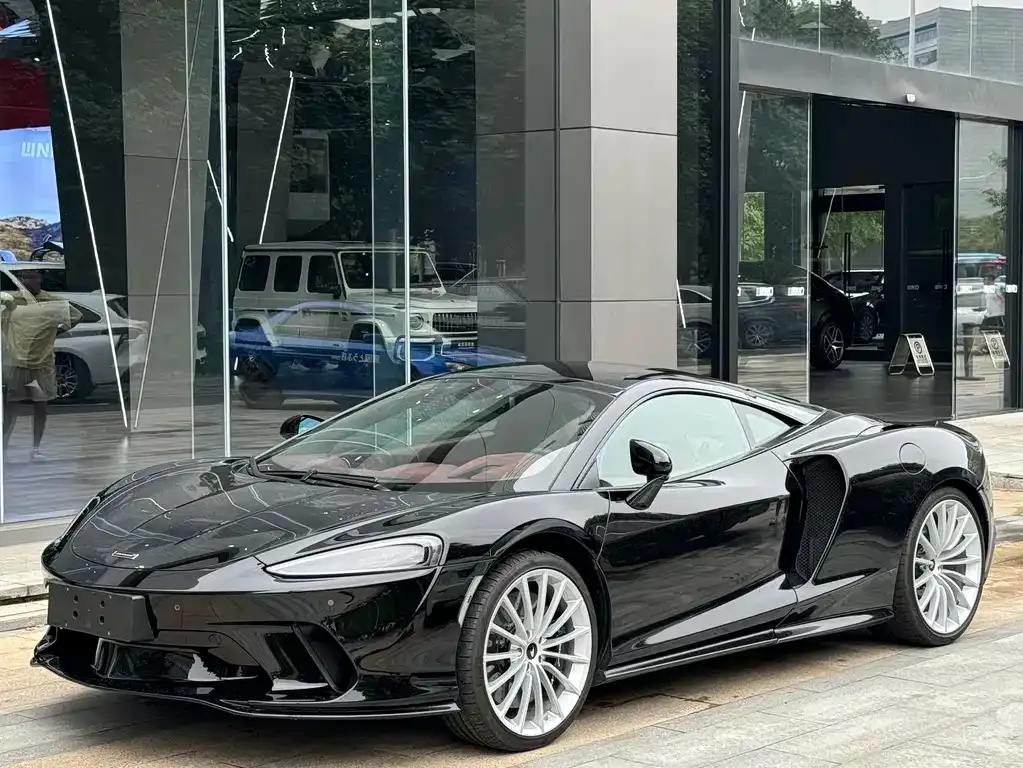 McLaren GT — фото 1