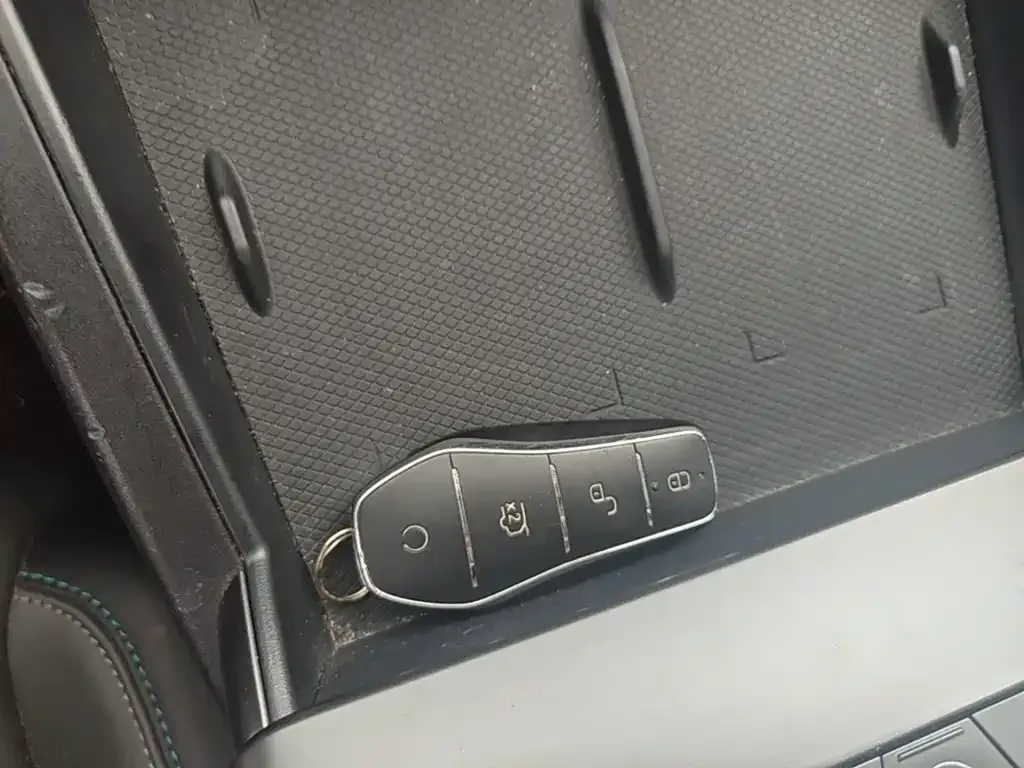 BYD Qin L 2025 из CN, фото 7