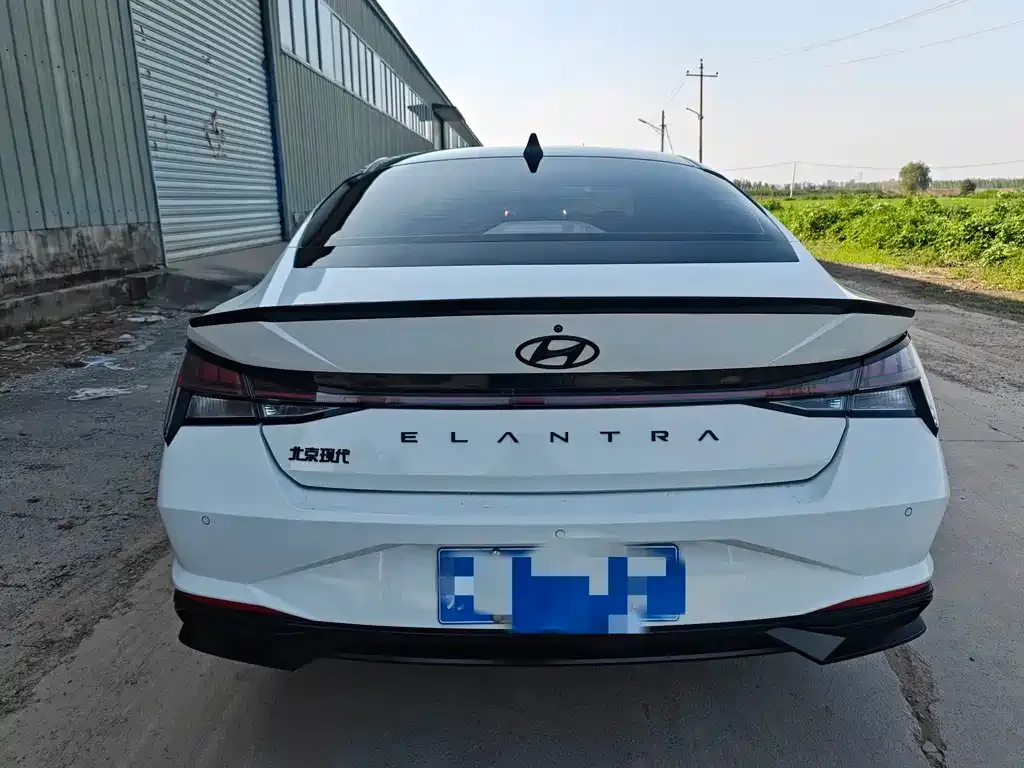 Hyundai Elantra 2022 из CN, фото 4