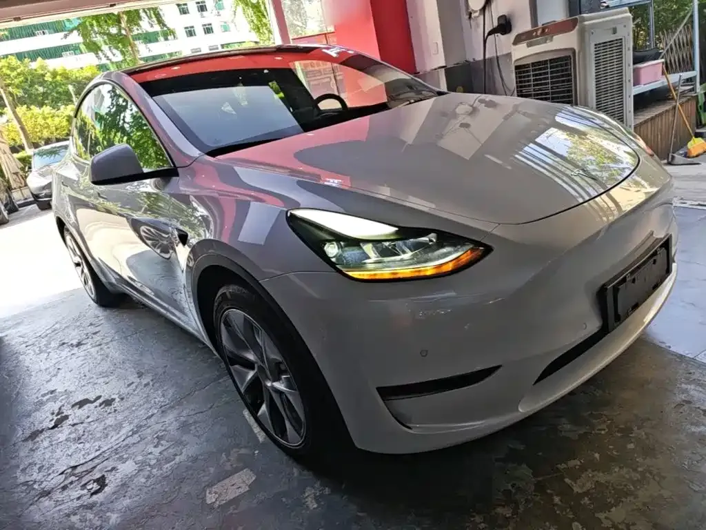 Tesla Model Y — фото 4