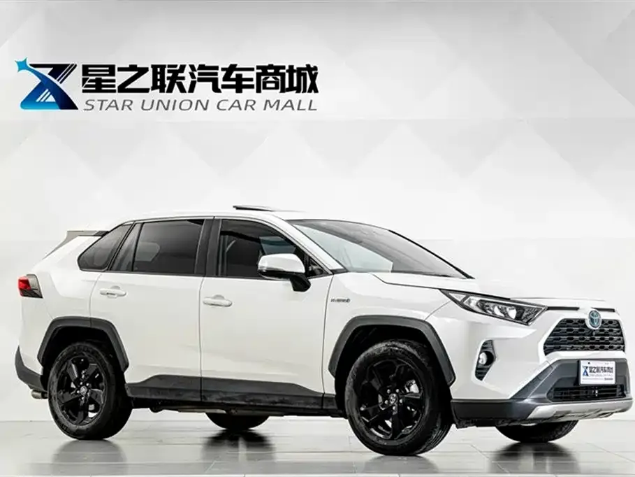 Toyota RAV4 — фото 10