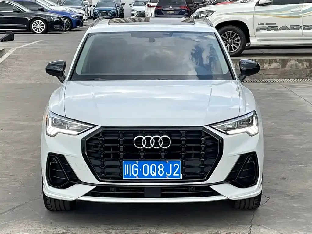 Audi Q3 — фото 7