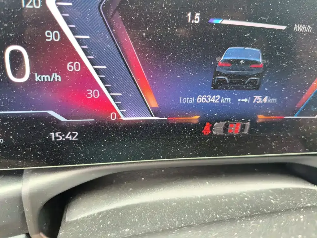 BMW i3 — фото 9