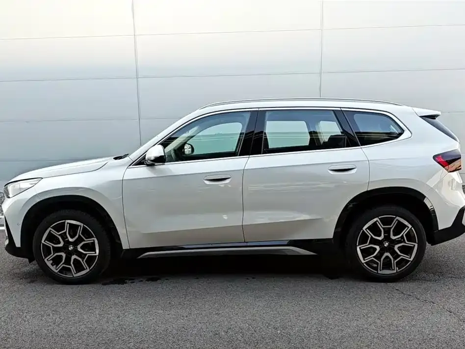 BMW X1 — фото 4