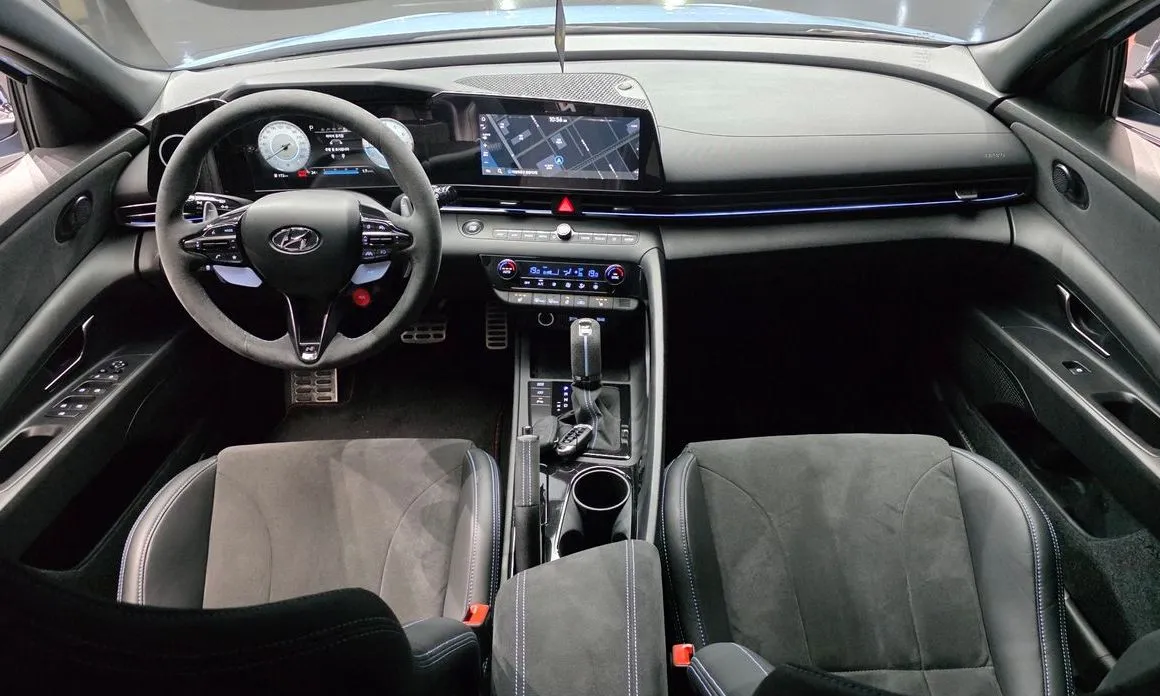 Hyundai AVANTE — фото 9