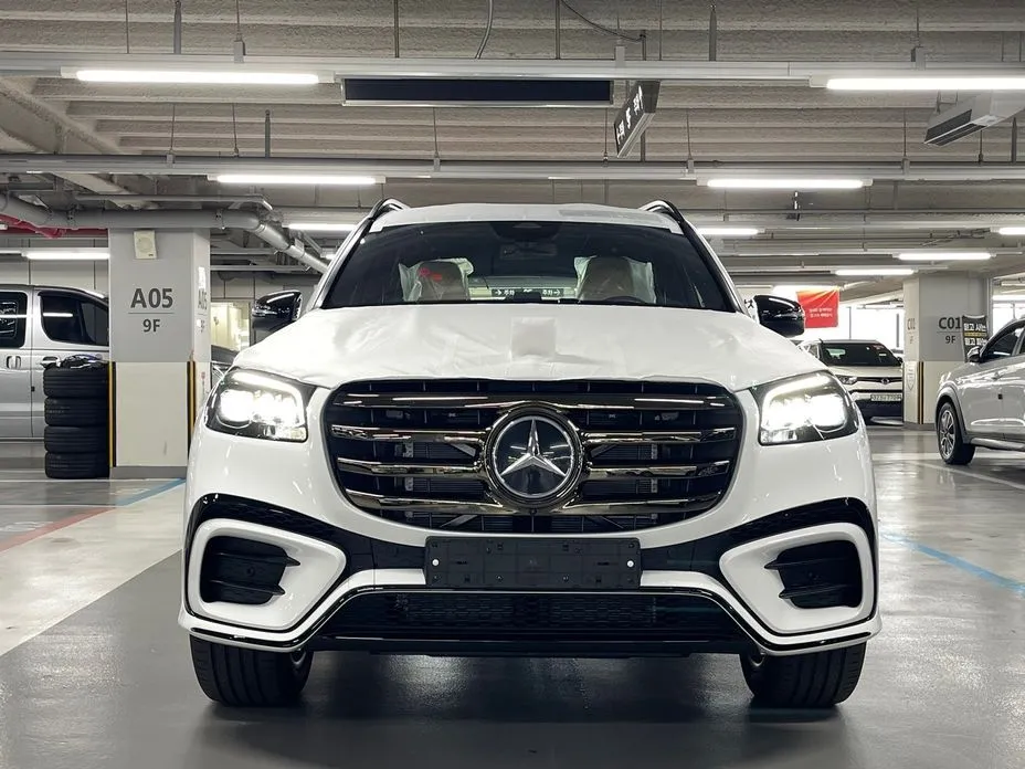 Mercedes-Benz GLS-Class — фото 8