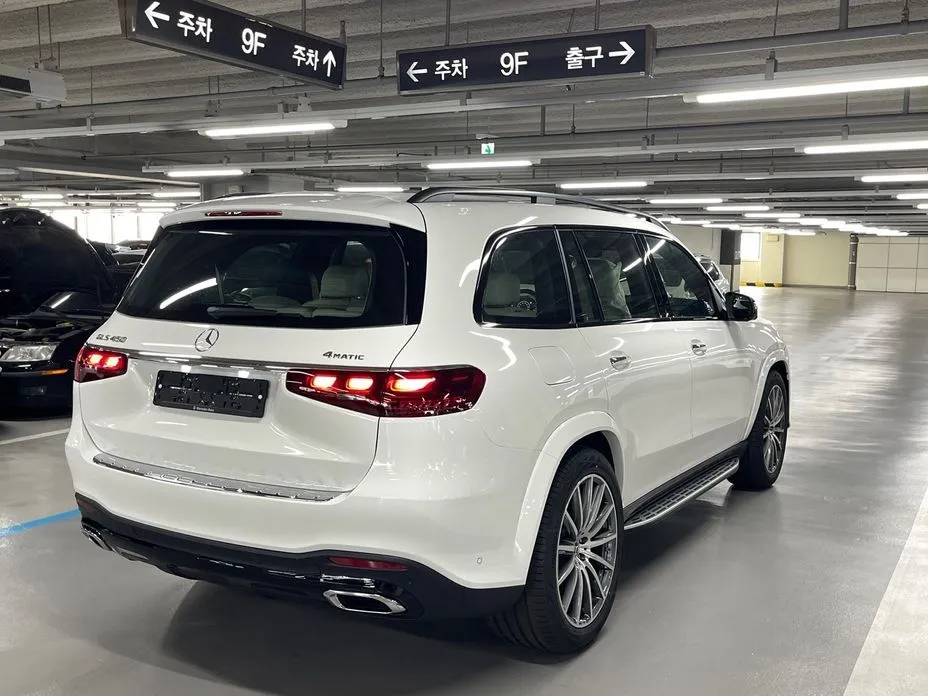 Mercedes-Benz GLS-Class — фото 7