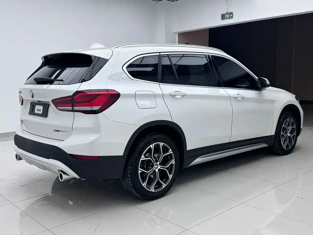 BMW X1 — фото 6