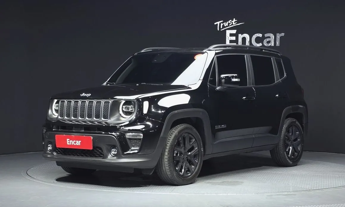 Jeep Renegade — фото 1