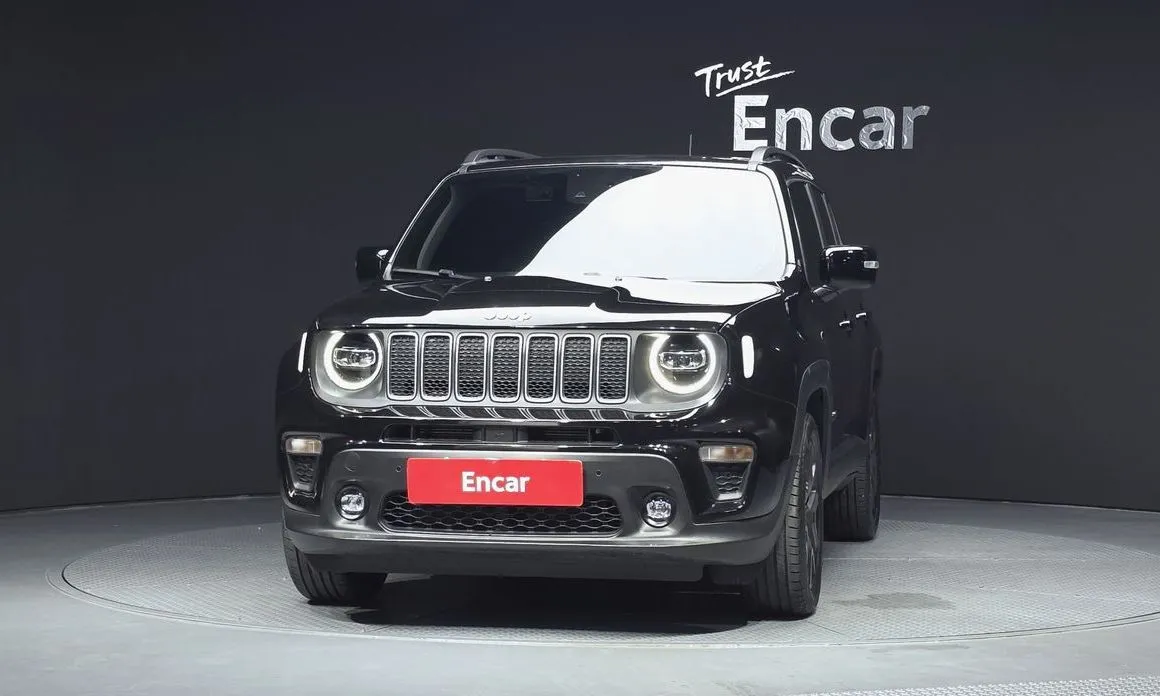Jeep Renegade — фото 4