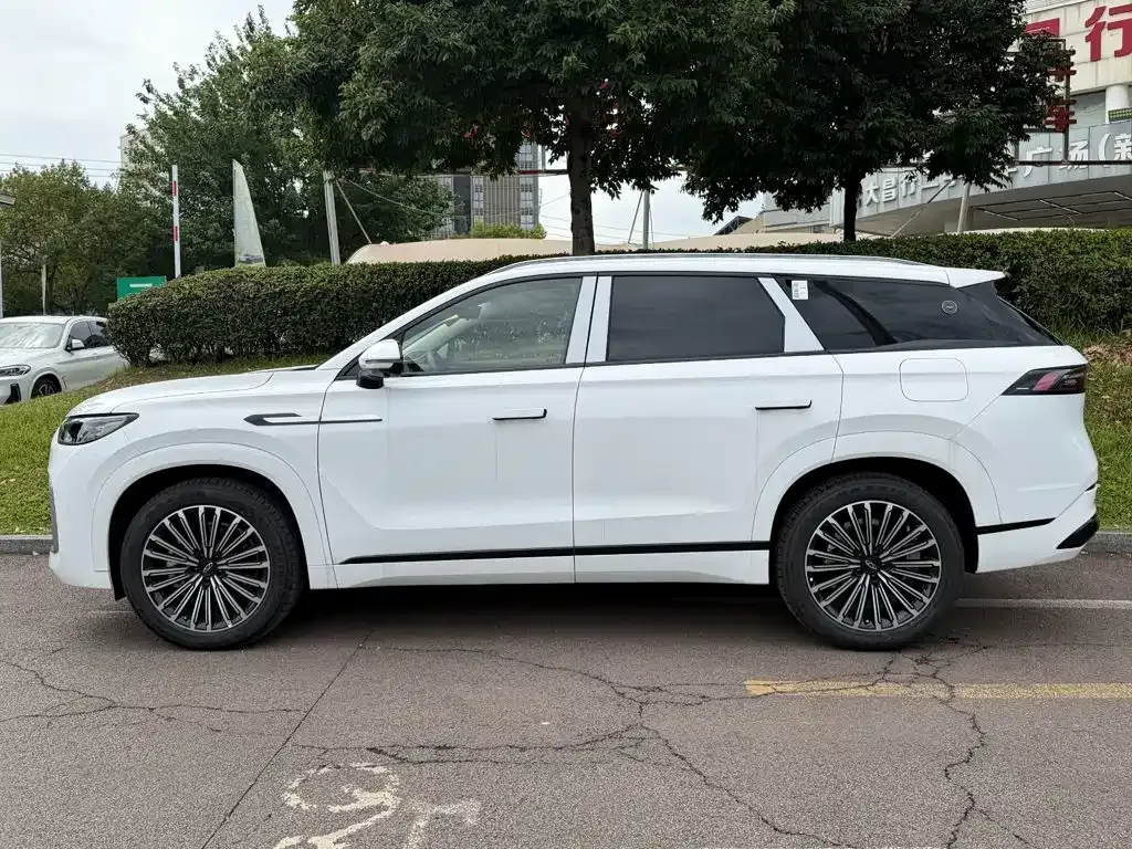Chery Tiggo 9 C-DM — фото 9