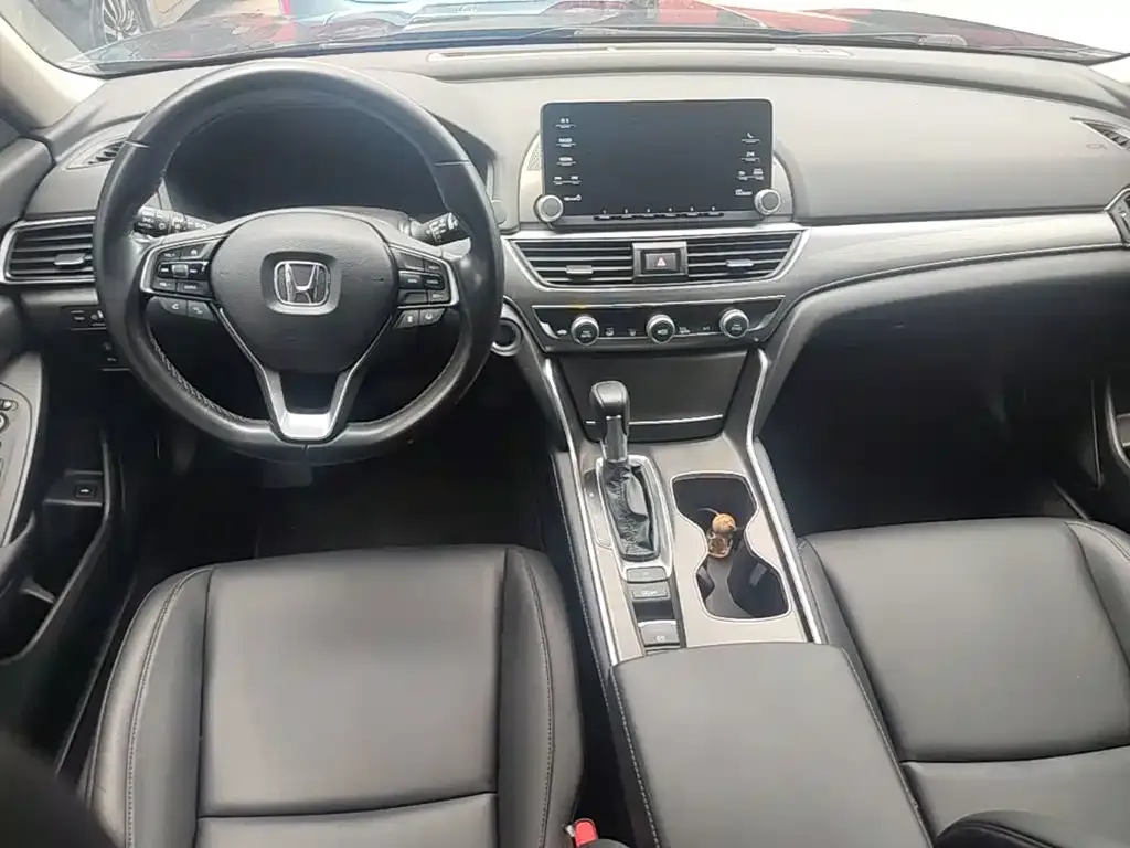 Honda Accord — фото 4