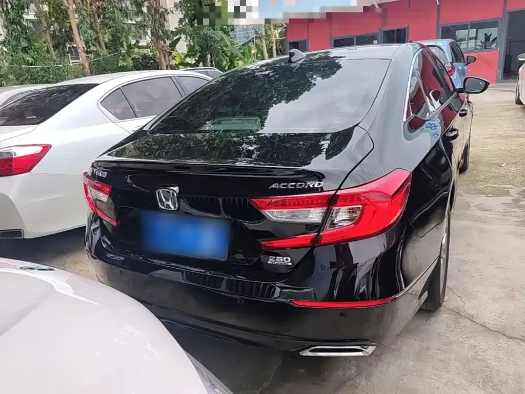 Honda Accord — фото 5