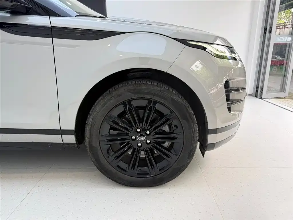 Land Rover Evoque — фото 8