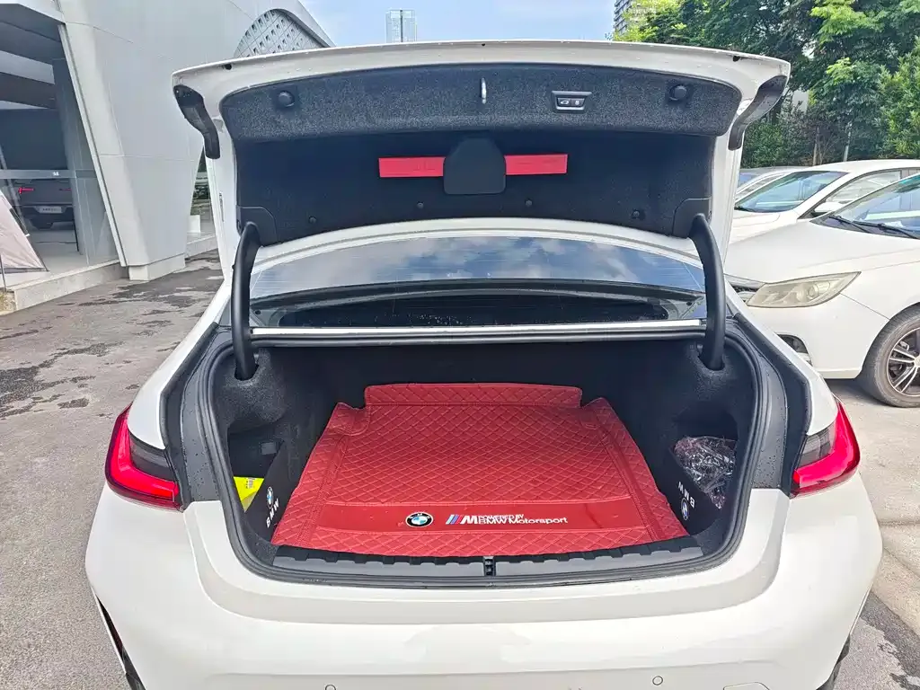 BMW 3 Series — фото 10