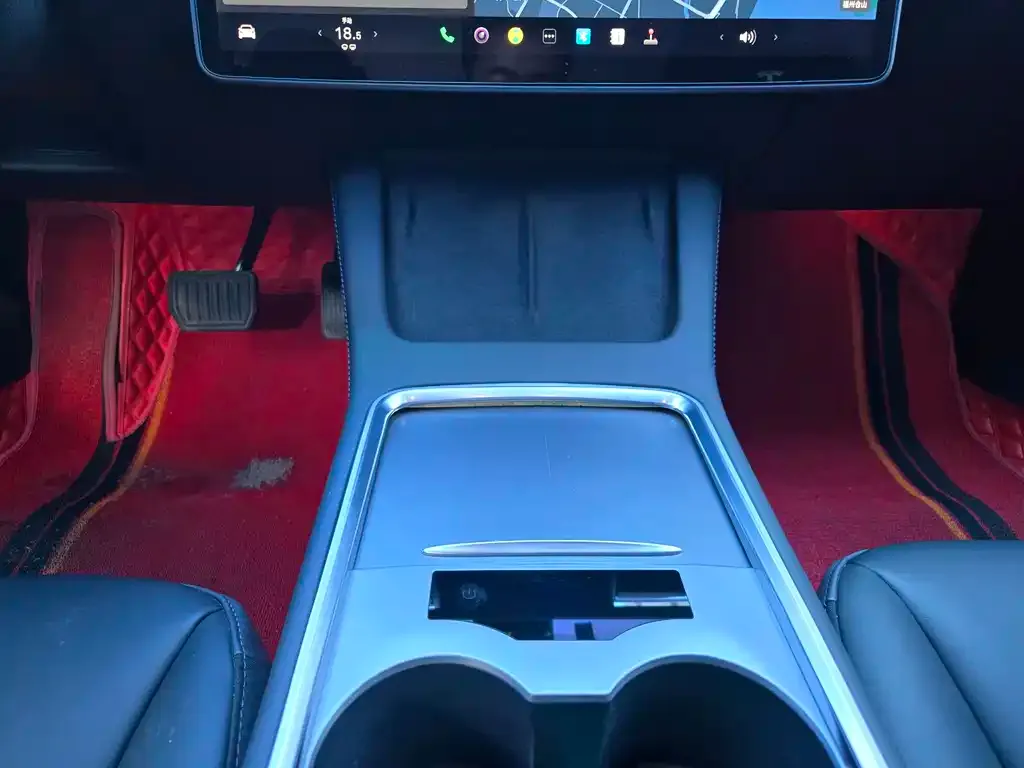 Tesla Model 3 — фото 2