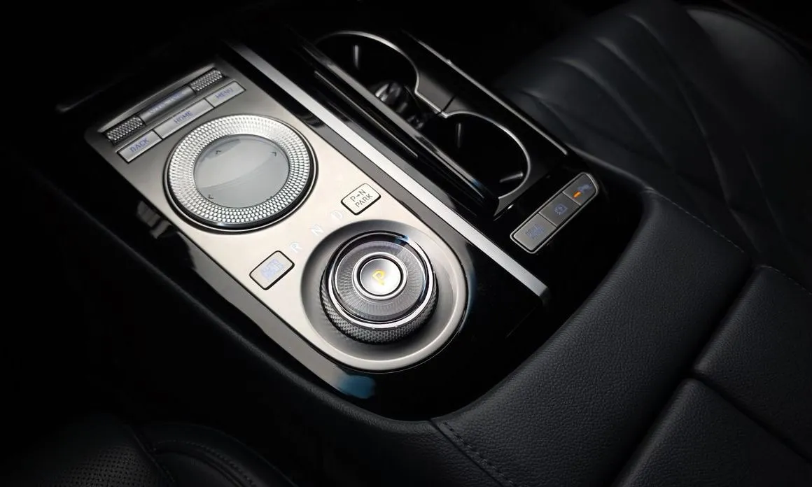 Genesis G80 — фото 2
