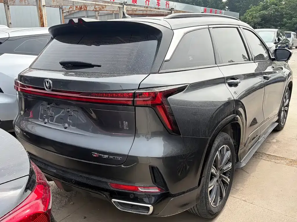 Changan CS75PLUS — фото 3