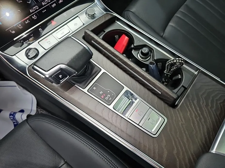 Audi A6 — фото 8
