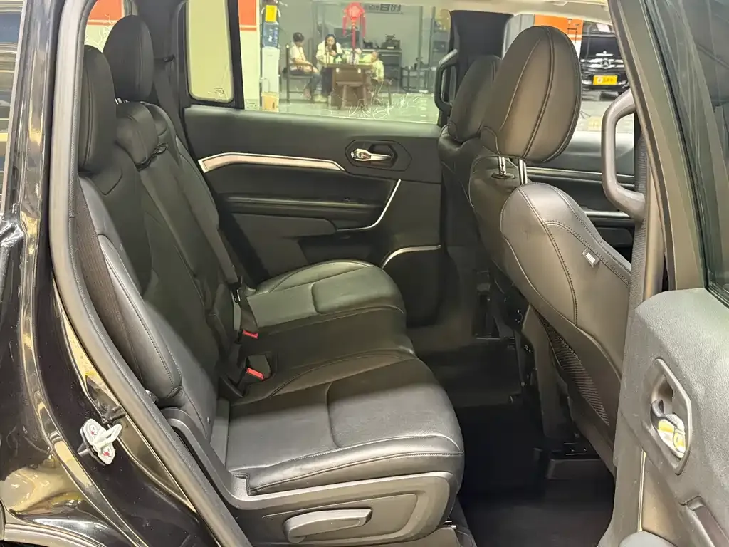 Jeep Grand Commander 2021 из CN, фото 8