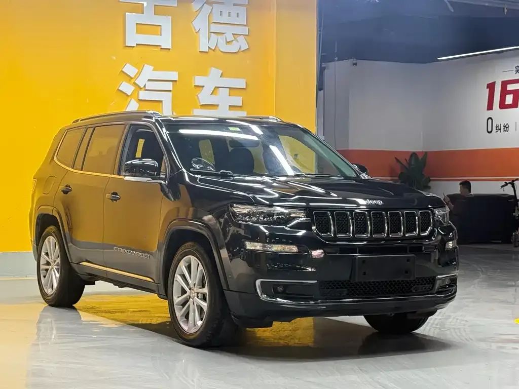Jeep Grand Commander 2021 из CN, фото 10