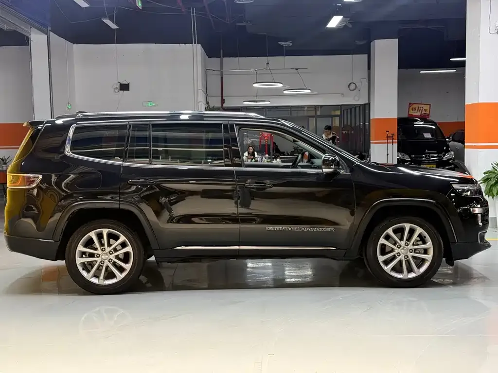 Jeep Grand Commander 2021 из CN, фото 3