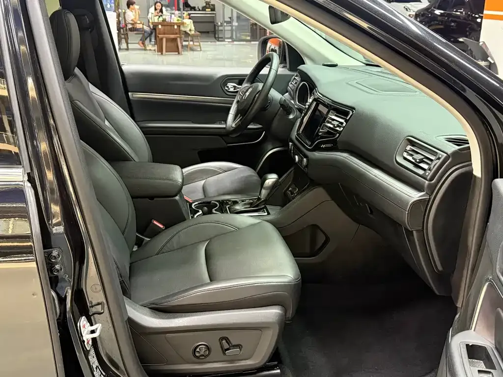 Jeep Grand Commander 2021 из CN, фото 5