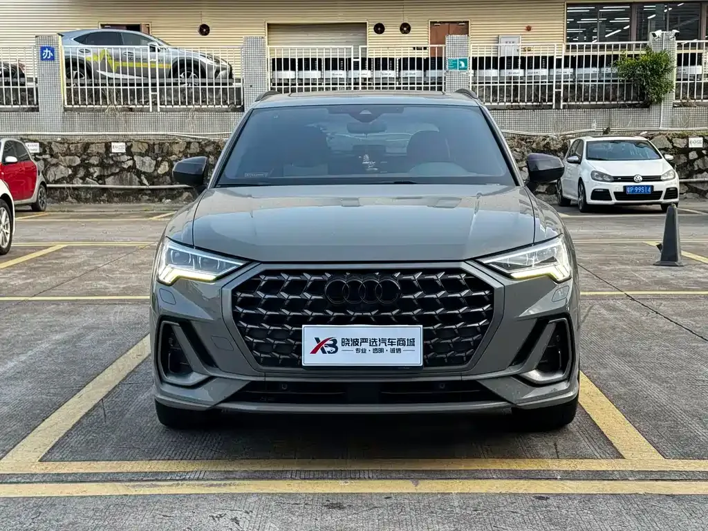 Audi Q3 — фото 10