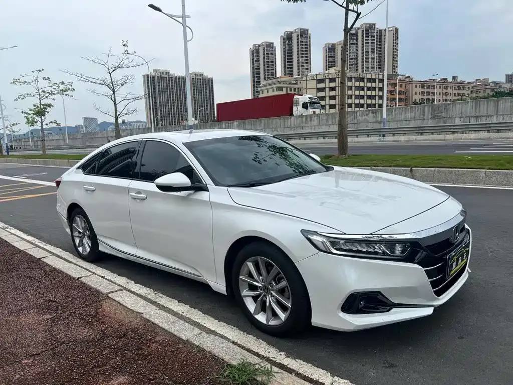 Honda Accord — фото 5