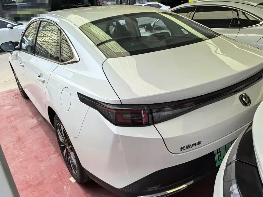 Changan Eado PHEV 2026 из CN, фото 4