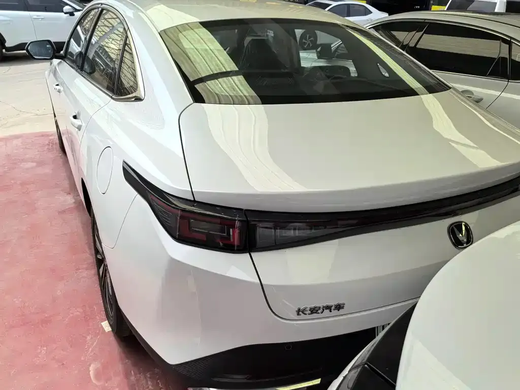 Changan Eado PHEV 2026 из CN, фото 10