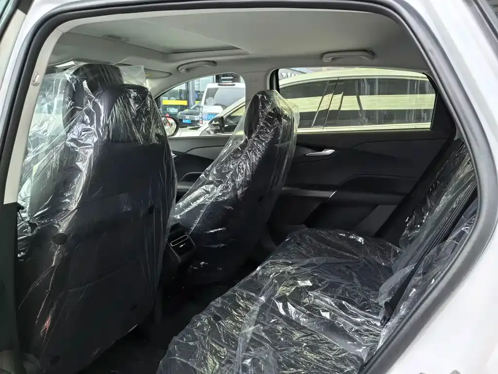 Changan Eado PHEV 2026 из CN, фото 6