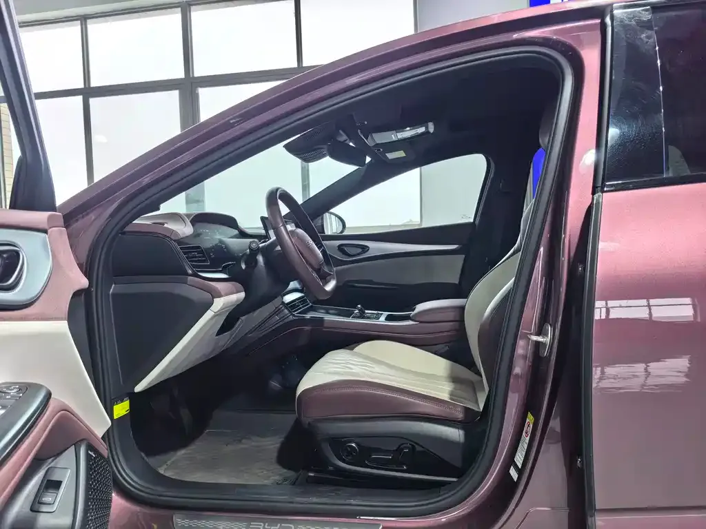 BYD Seal 07 DM-i — фото 3