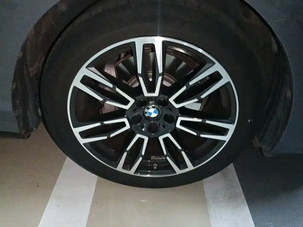 BMW 5 Series — фото 7