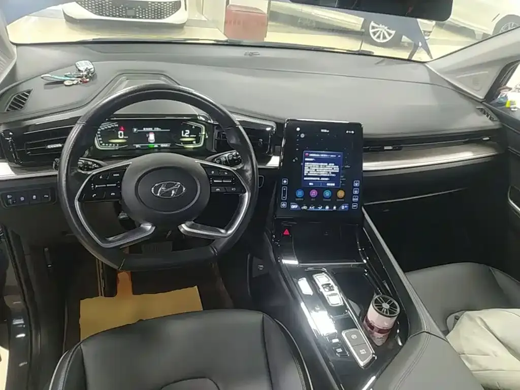 Hyundai Custo — фото 7