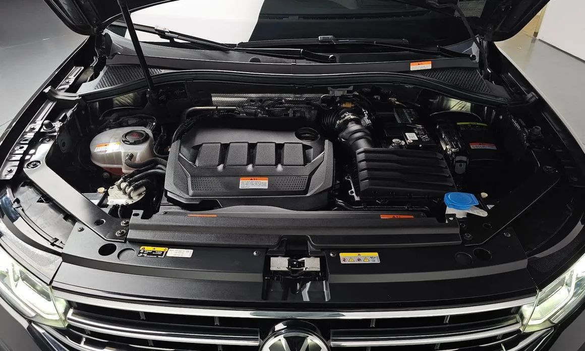 Volkswagen Tiguan — фото 7