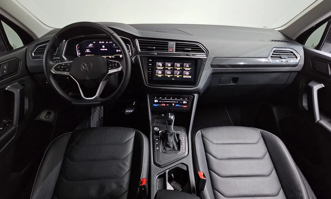 Volkswagen Tiguan — фото 4
