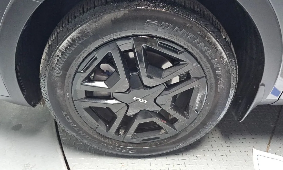 Kia Sorento — фото 8