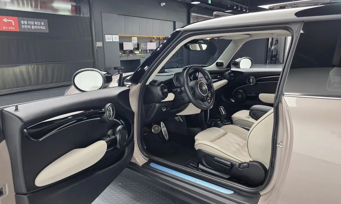 Mini Cooper 2023 из KR, фото 8