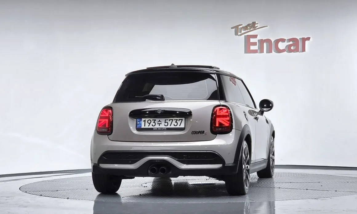 Mini Cooper 2023 из KR, фото 2