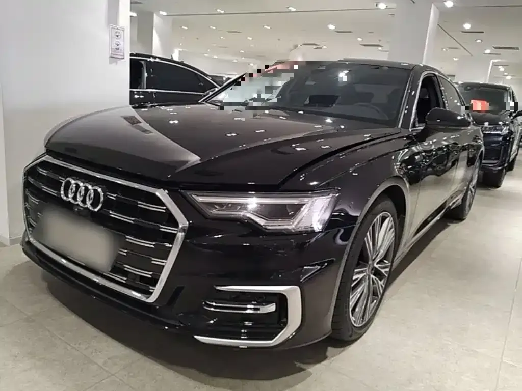 Audi A6L — фото 1