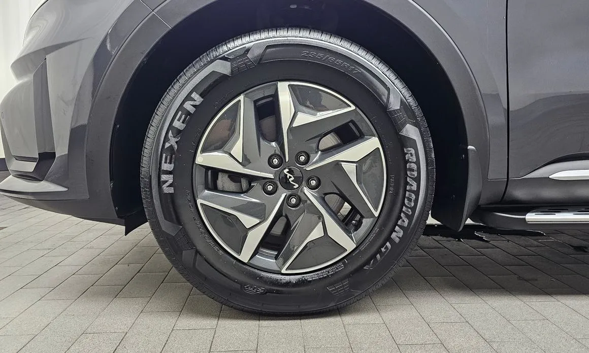 Kia Sorento — фото 10