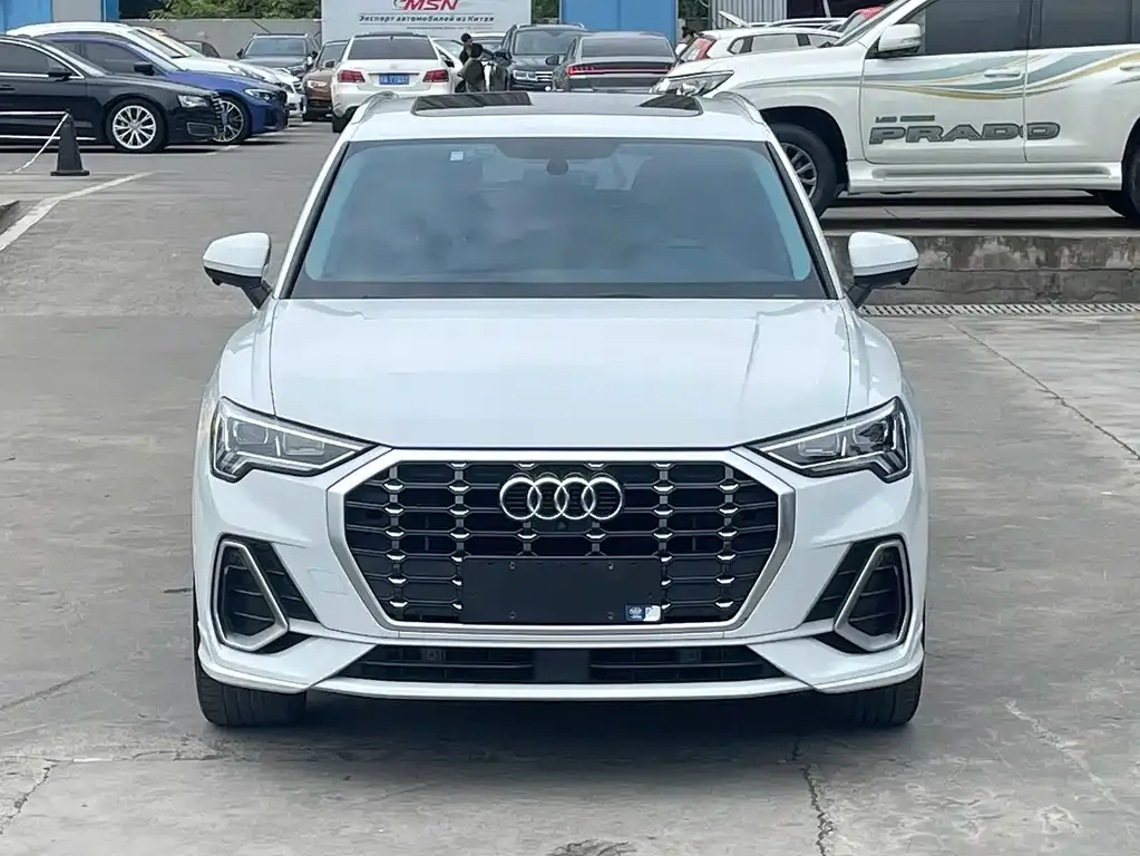 Audi Q3 — фото 3