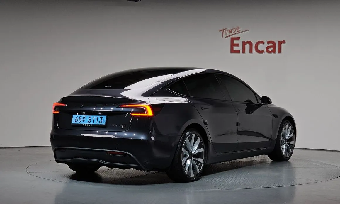 Tesla Model 3 — фото 6