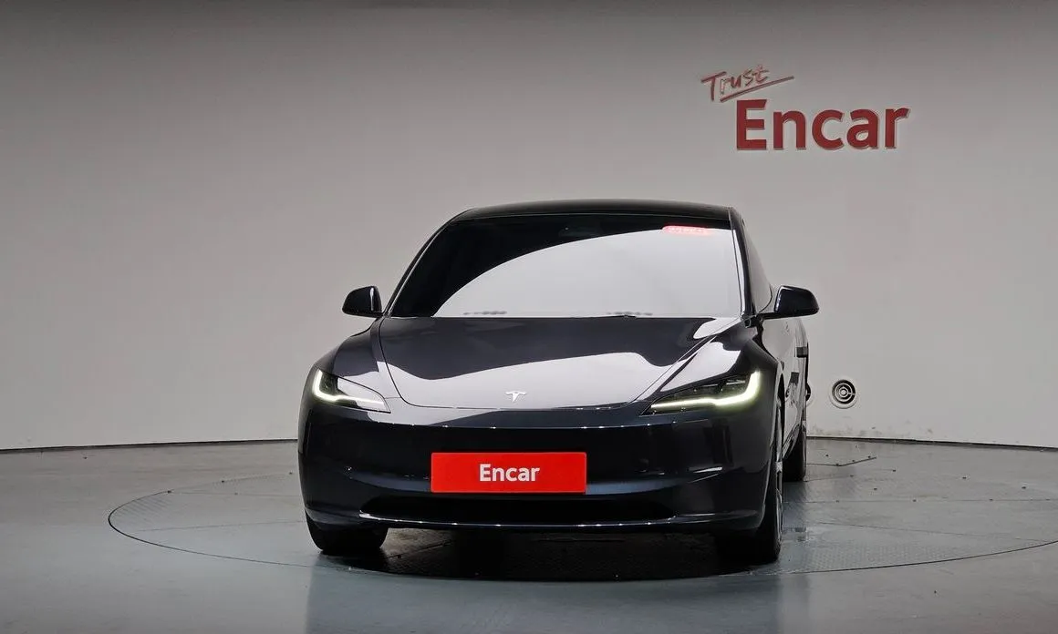 Tesla Model 3 — фото 3