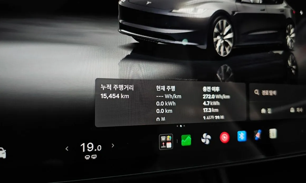 Tesla Model 3 — фото 4