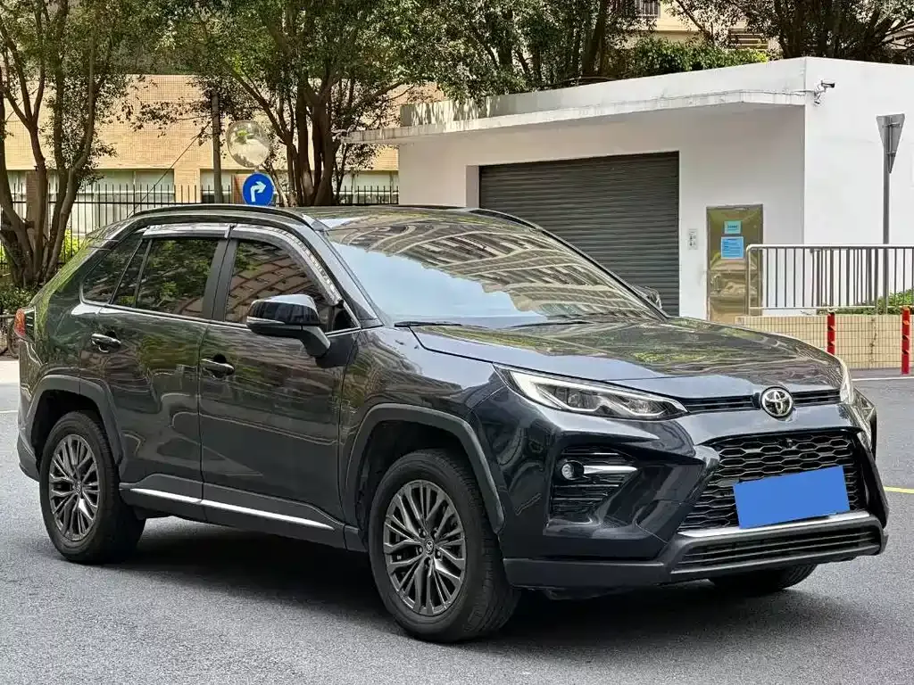 Toyota Wildlander — фото 1